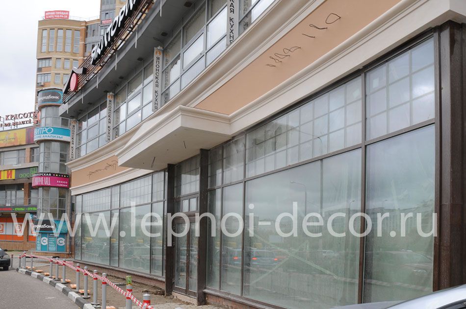 Отделка фасада магазина Келли
