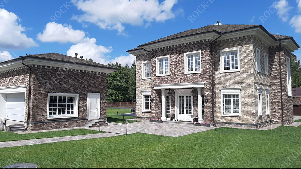 Фасад дома в Векшино